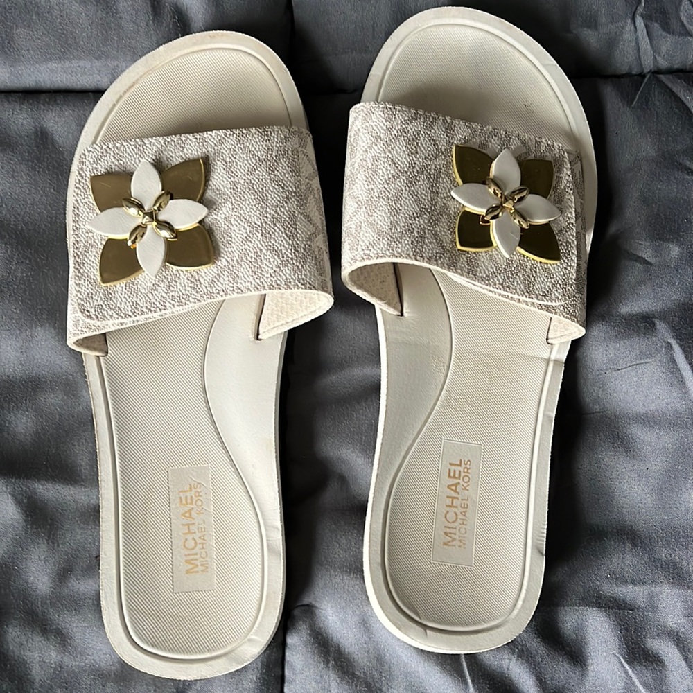 Michael kors slides